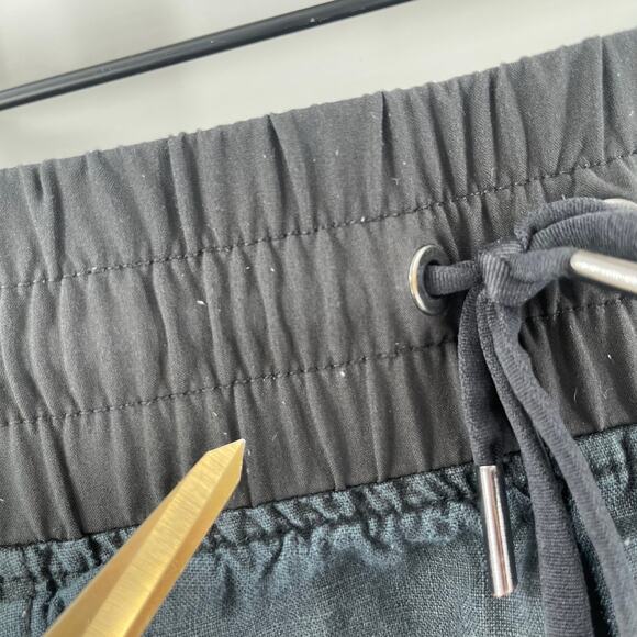 ATHLETA Cabo Shorts Size 16 100% Linen Washed Out Black Pull On Summer Casual - Picture 5 of 12